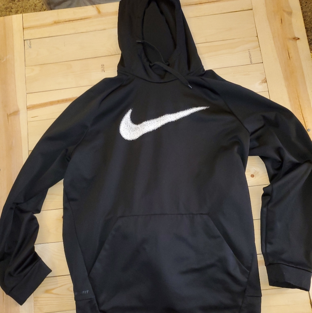 Nike dri fit black hoodie